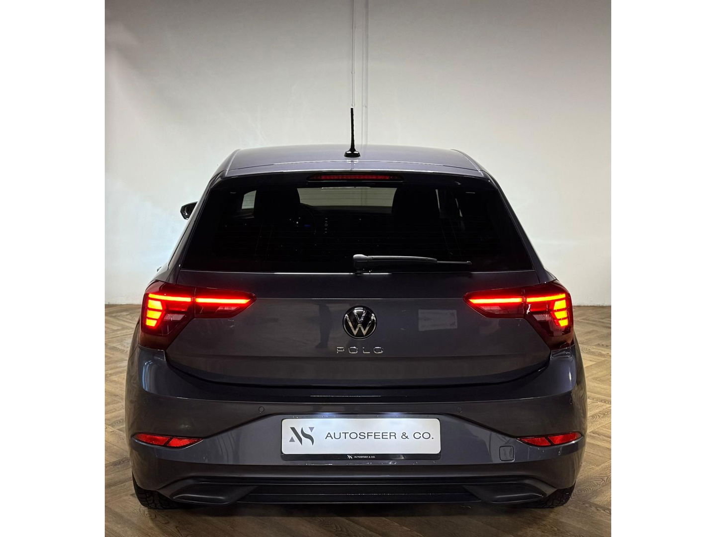 Volkswagen Polo 1.0 TSI Life PDC CARPLAY