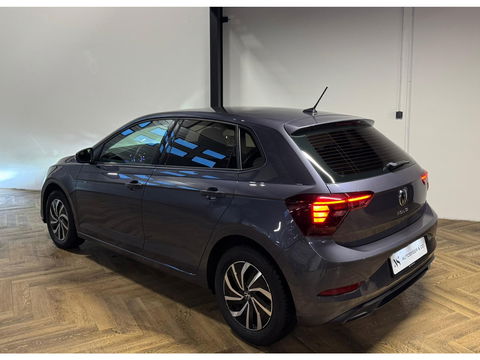 Volkswagen Polo 1.0 TSI Life PDC CARPLAY