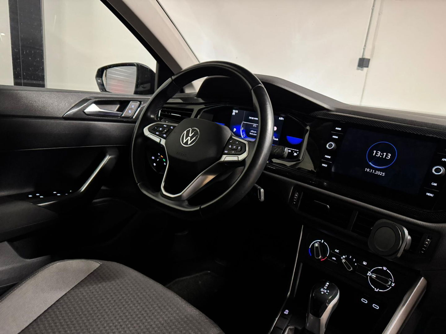 Volkswagen Polo 1.0 TSI Life PDC CARPLAY