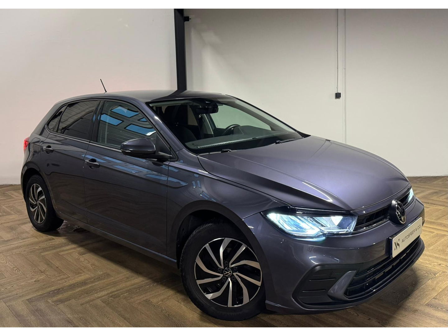 Volkswagen Polo 1.0 TSI Life PDC CARPLAY