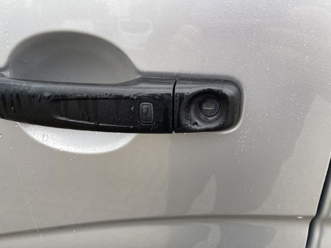 Renault Master T35 2.3 dCi 130pk L2H2 bpm vrij / euro 6 diesel / vaste prijs rijklaar € 19.950 ex btw / DC 7 persoons / zilver metallic / trekhaak 2500 kg / airco / cruise / navigatie