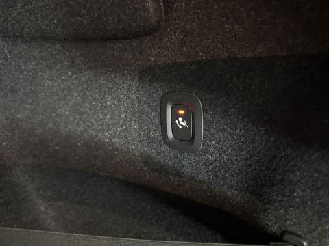 Volvo XC40 1.5 T5 Recharge R-Design | SOH 82% | Sfeer | Virtual | H/K | Camera | Memory | Trekh. | Stoel/Stuurverw. | Keyless | NAP