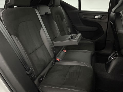Volvo XC40 1.5 T5 Recharge R-Design | SOH 82% | Sfeer | Virtual | H/K | Camera | Memory | Trekh. | Stoel/Stuurverw. | Keyless | NAP