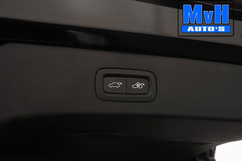 Lynk & Co 01 1.5 Hybride|LEER|FULL BLACK XL|ZWARTE.HEMEL|NAP