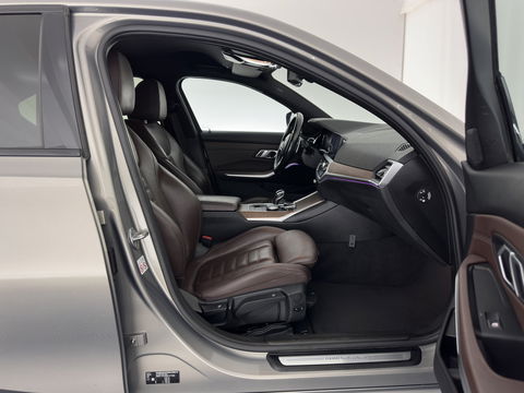 BMW 3-serie 320d High Executive Edition (INCL.BTW) *LUXURY-LEATHER | FULL-LED | DIGI-COCKPIT | HEATED-SPORTSEATS | HIFI-SOUND | NAVI-FULLMAP | KEYLESS | CAMERA | PRIVACY-GLASS | SHIFT-PADDLES | DAB+ | ECC | PDC | CRUISE | 19''ALU*
