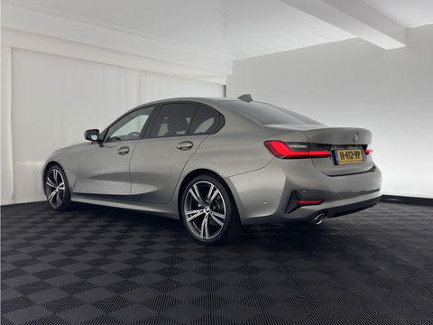 BMW 3-serie 320d High Executive Edition (INCL.BTW) *LUXURY-LEATHER | FULL-LED | DIGI-COCKPIT | HEATED-SPORTSEATS | HIFI-SOUND | NAVI-FULLMAP | KEYLESS | CAMERA | PRIVACY-GLASS | SHIFT-PADDLES | DAB+ | ECC | PDC | CRUISE | 19''ALU*