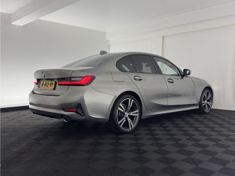 BMW 3-serie 320d High Executive Edition (INCL.BTW) *LUXURY-LEATHER | FULL-LED | DIGI-COCKPIT | HEATED-SPORTSEATS | HIFI-SOUND | NAVI-FULLMAP | KEYLESS | CAMERA | PRIVACY-GLASS | SHIFT-PADDLES | DAB+ | ECC | PDC | CRUISE | 19''ALU*