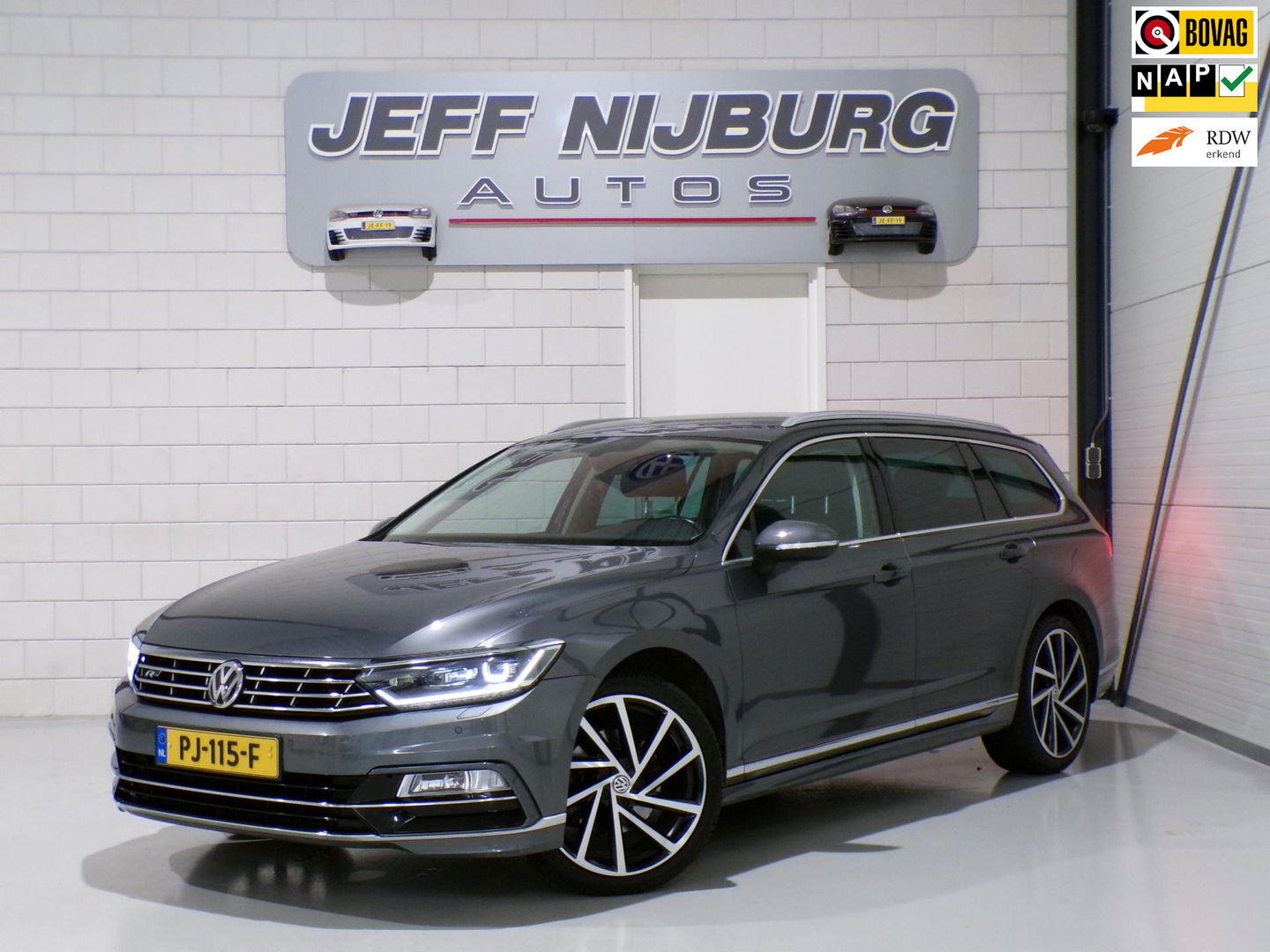 Volkswagen Passat Variant 1.4 TSI Highline Business R-Line "Origineel NL!" Automaat! Apple-Carplay Xenon 19"Velgen Adaptive-cruise