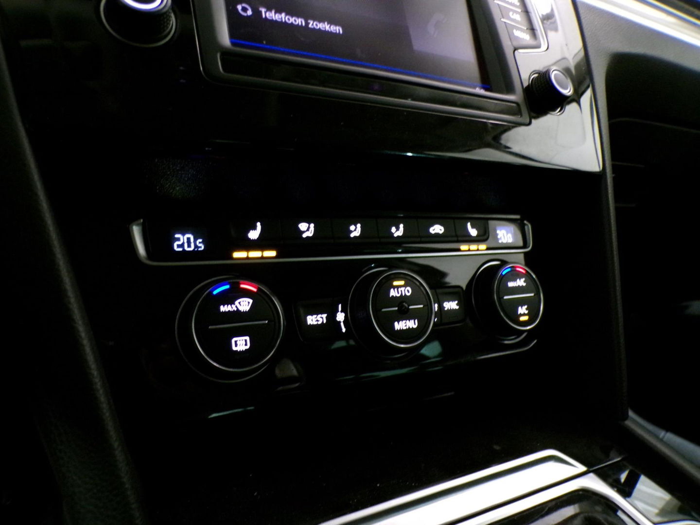 Volkswagen Passat Variant 1.4 TSI Highline Business R-Line "Origineel NL!" Automaat! Apple-Carplay Xenon 19"Velgen Adaptive-cruise