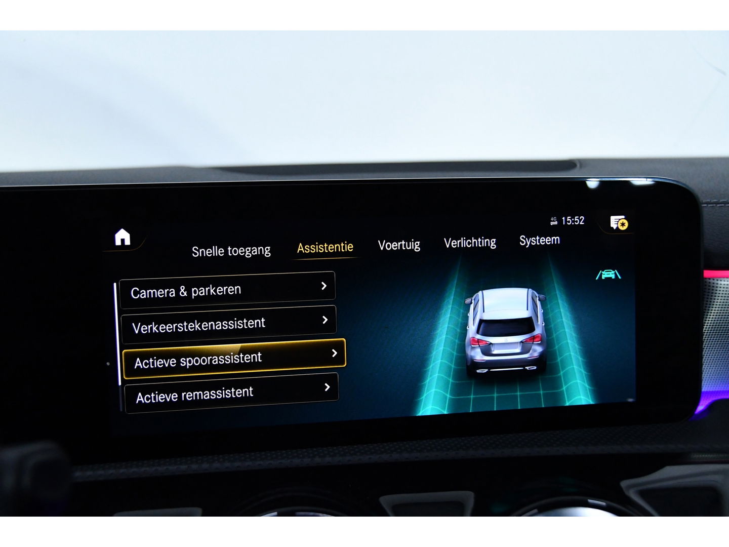 Mercedes-Benz A-Klasse 200 AMG Line Pano Sfeer Cam