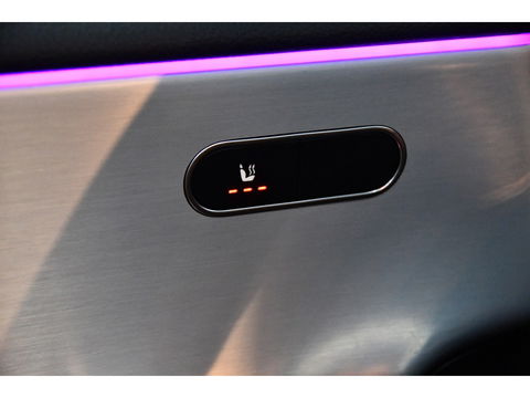 Mercedes-Benz A-Klasse 200 AMG Line Pano Sfeer Cam