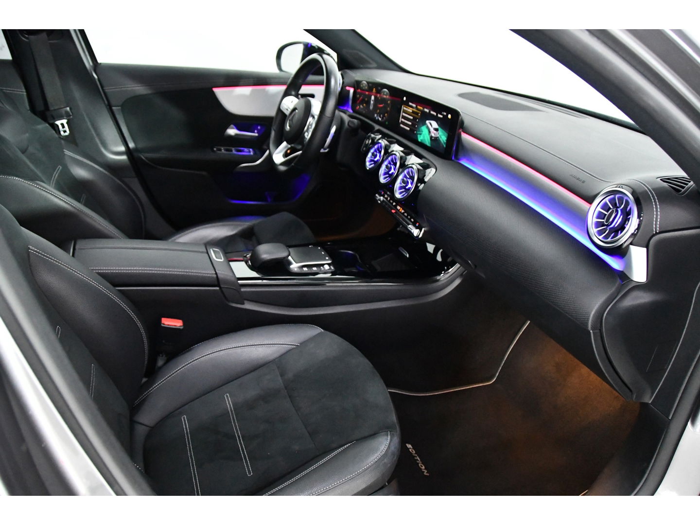 Mercedes-Benz A-Klasse 200 AMG Line Pano Sfeer Cam