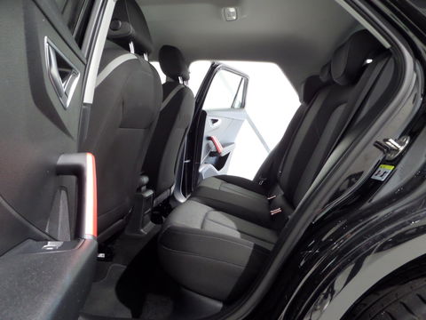 Audi Q2 1.0 TFSI Sport "Origineel NL!" Automaat! Adaptive-cruise Navigatie Bluetooth Parkeersensor, van 2e eigenaar in nieuwstaat!