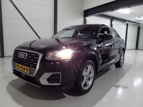 Audi Q2 1.0 TFSI Sport "Origineel NL!" Automaat! Adaptive-cruise Navigatie Bluetooth Parkeersensor, van 2e eigenaar in nieuwstaat!