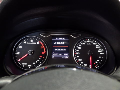 Audi Q2 1.0 TFSI Sport "Origineel NL!" Automaat! Adaptive-cruise Navigatie Bluetooth Parkeersensor, van 2e eigenaar in nieuwstaat!