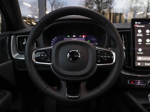 Volvo XC60 2.0 T6 Plug-in hybrid AWD Plus Black Edition
