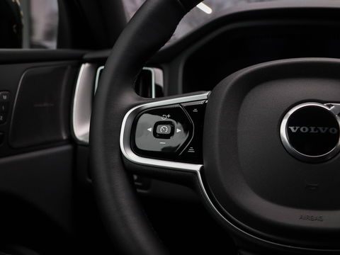 Volvo XC60 2.0 T6 Plug-in hybrid AWD Plus Dark