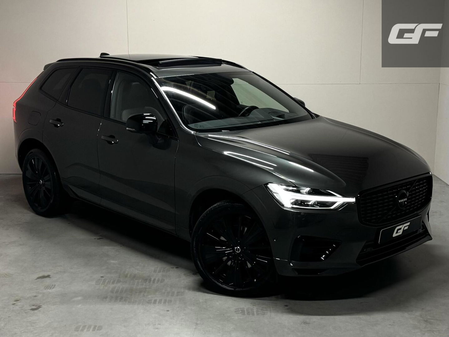 Volvo XC60 2.0 Recharge T6 AWD Ultimate Dark Pano H/D 360° HUD Trekh.