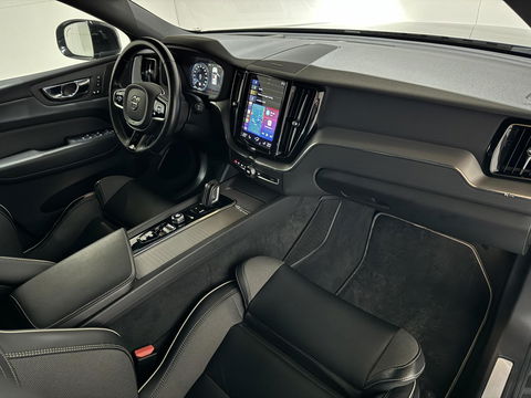 Volvo XC60 2.0 Recharge T6 AWD Ultimate Dark Pano H/D 360° HUD Trekh.