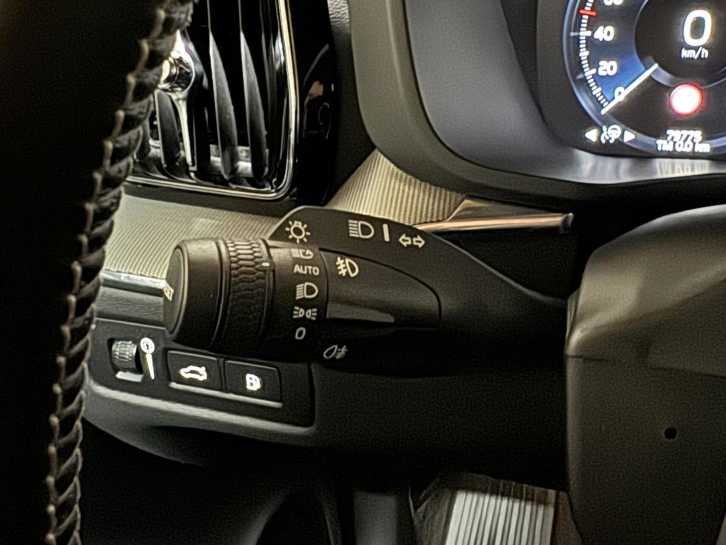 Volvo XC60 2.0 Recharge T6 AWD Ultimate Dark Pano H/D 360° HUD Trekh.