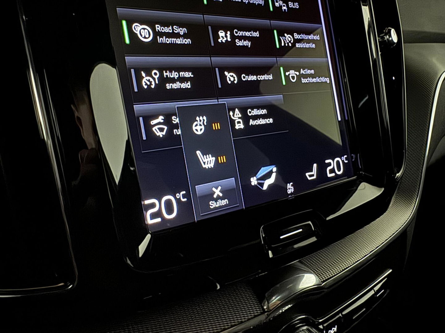 Volvo XC60 2.0 Recharge T6 AWD Ultimate Dark Pano H/D 360° HUD Trekh.