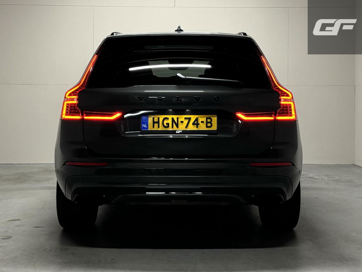 Volvo XC60 2.0 Recharge T6 AWD Ultimate Dark Pano H/D 360° HUD Trekh.