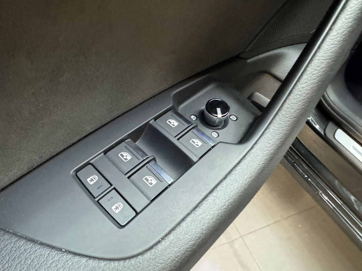 Audi A6 Avant 55 TFSI e quattro Competition Pano|Memory|Leer