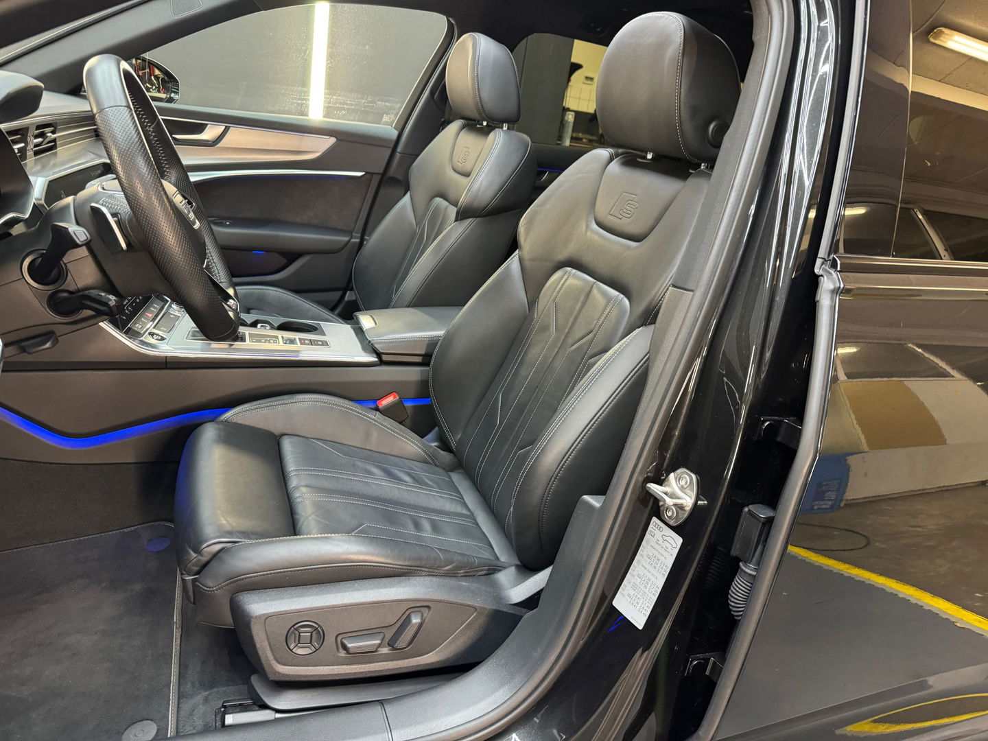 Audi A6 Avant 55 TFSI e quattro Competition Pano|Memory|Leer