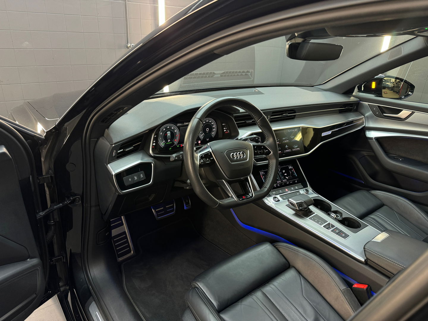 Audi A6 Avant 55 TFSI e quattro Competition Pano|Memory|Leer