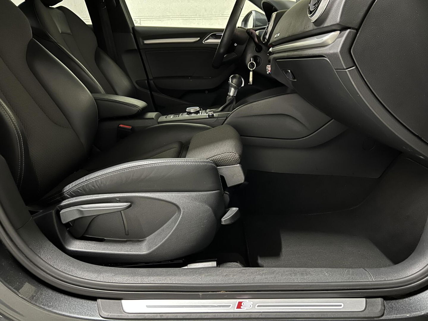 Audi A3 Limousine 35 TFSI S-Line Black Optic Virtual Carplay NAP