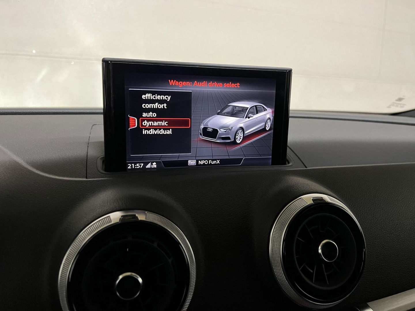 Audi A3 Limousine 35 TFSI S-Line Black Optic Virtual Carplay NAP