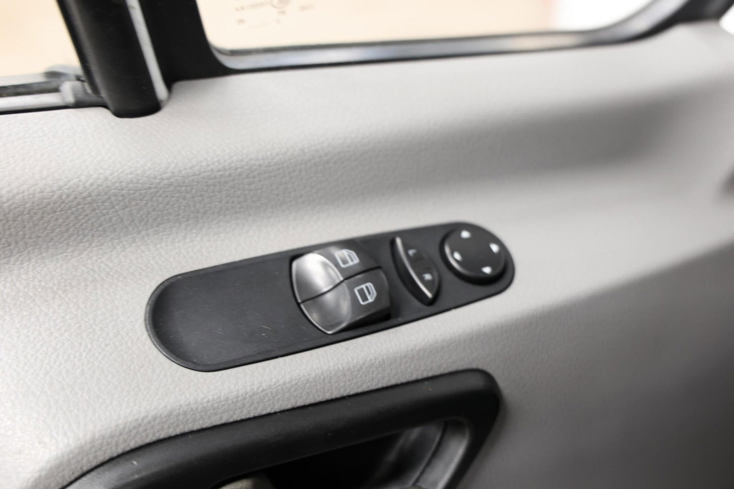 Mercedes-Benz Sprinter 513 2.2 CDI BAKWAGEN MET LAADKLEP BOX LIFT