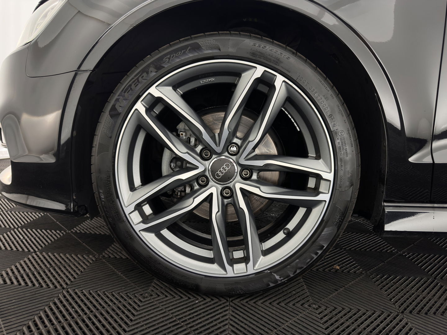 Audi A3 Limousine 1.6 TDI S-Line Ambition Sport Edition *XENON | NAVI-FULLMAP | COMFORT-SEATS | PRIVACY-GLASS | ECC | PDC | CRUISE | 18''ALU*