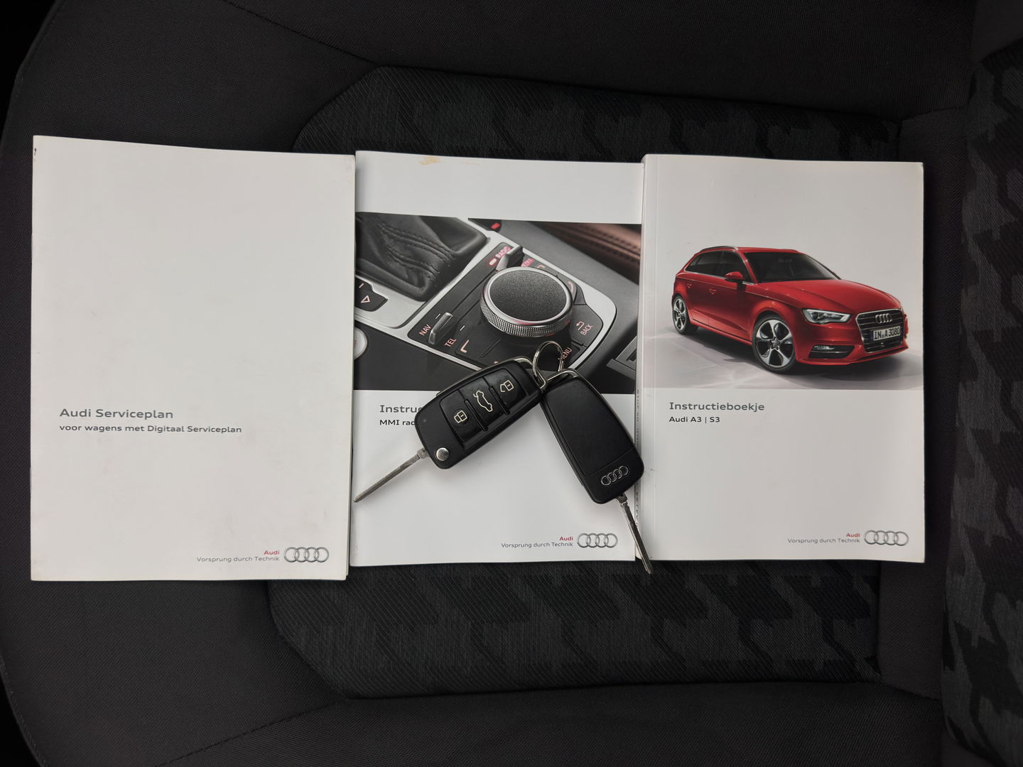 Audi A3 Limousine 1.6 TDI S-Line Ambition Sport Edition *XENON | NAVI-FULLMAP | COMFORT-SEATS | PRIVACY-GLASS | ECC | PDC | CRUISE | 18''ALU*