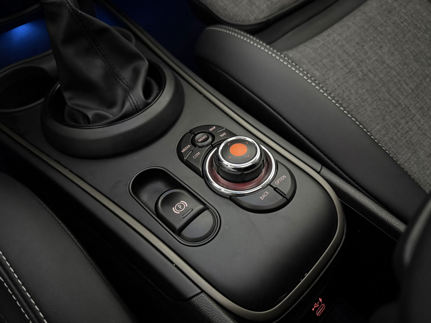 MINI Countryman 2.0 Cooper SE ALL4 | SOH 88% | Pano | Sfeer | Carplay | Virtual | Memory | Camera | HuD | Adap. Cruise | Stoelverw. | Keyless