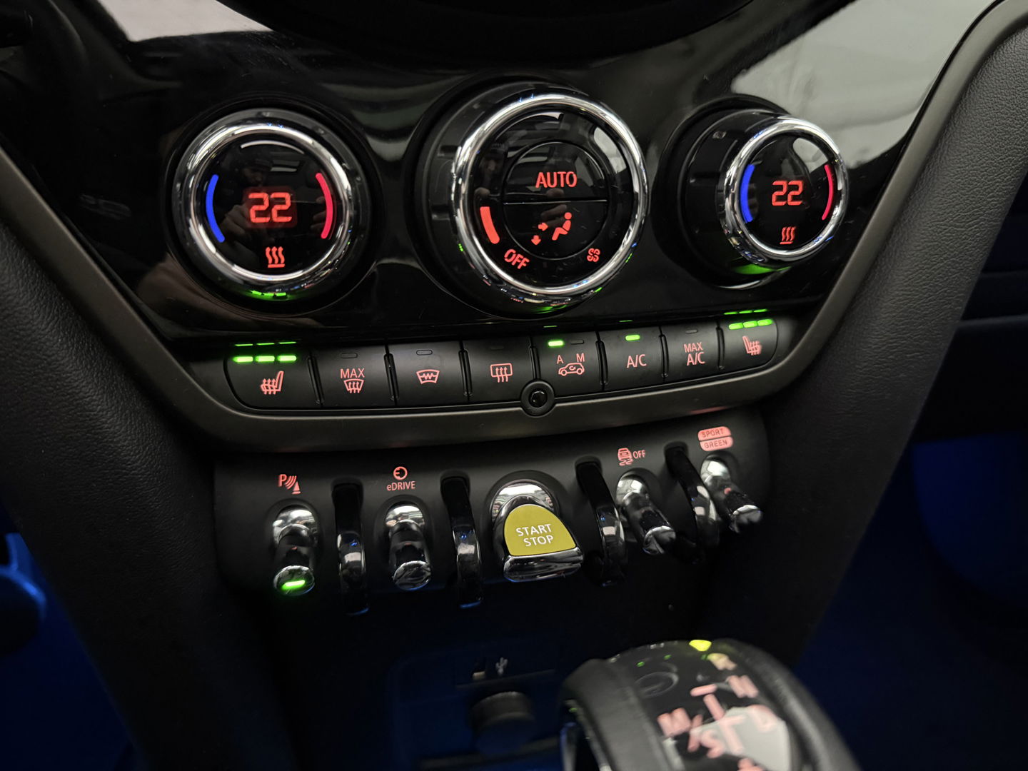 MINI Countryman 2.0 Cooper SE ALL4 | SOH 88% | Pano | Sfeer | Carplay | Virtual | Memory | Camera | HuD | Adap. Cruise | Stoelverw. | Keyless