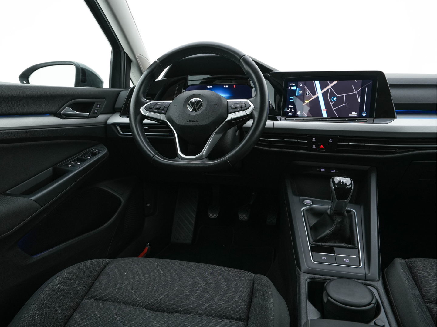 Volkswagen GOLF Variant 2.0 TDI Life Business (INCL-BTW)  *FULL-LED | DIGI-COCKPIT | NAVI-FULLMAP | HEATED-COMFORTSEATS | KEYLESS | DAB+ | CARPLAY | ECC | AMBIENT-LIGHT | PDC | 16''ALU*