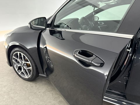 Kia Ceed 1.5 T-GDi MHEV 160PK GT-line | Pano | Camera | Carplay | Virtual | Trekh. | Keyless | Cruise