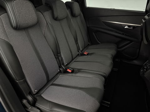 Peugeot 5008 1.2 PureTech | 7p | Sfeer | Virtual | 360° | Carplay | Cruise | Navi | Keyless | NAP