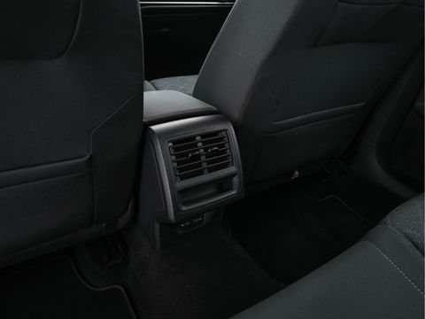 Volkswagen GOLF Variant 2.0 TDI Life Business (INCL-BTW)  *FULL-LED | DIGI-COCKPIT | NAVI-FULLMAP | HEATED-COMFORTSEATS | KEYLESS | DAB+ | CARPLAY | ECC | AMBIENT-LIGHT | PDC | 16''ALU*