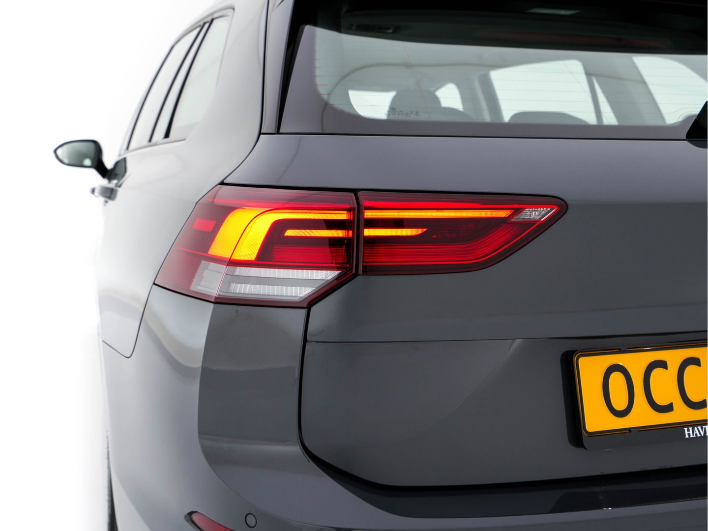 Volkswagen Golf Variant 2.0 TDI Life Business (INCL-BTW)  *FULL-LED | DIGI-COCKPIT | NAVI-FULLMAP | HEATED-COMFORTSEATS | KEYLESS | DAB+ | CARPLAY | ECC | AMBIENT-LIGHT | PDC | 16''ALU*