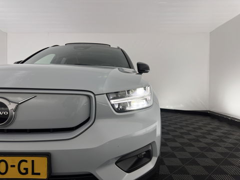 Volvo XC40 Recharge P8 AWD R-Design {SOH-89%} [ 3-Fase ] (INCL-BTW) *PANO | LEATHER-MICROFIBRE | DIGI-COCKPIT | FULL-LED | NAVI-FULLMAP | ECC | PDC | KEYLESS | HEATED-SPORTSEATS | BLIS | 20"ALU*
