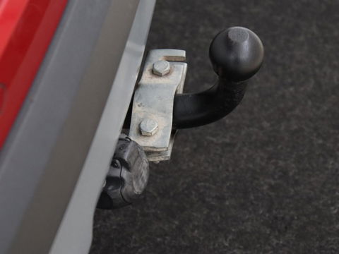 SEAT Arona 1.0 TSI FR Launch | 1e eigenaar | Stoelverwarming | Adaptive cruise | Full LED | Beats Audio | Trekhaak | DAB | Carplay | Camera | Navigatie | Park Assist | Climate control