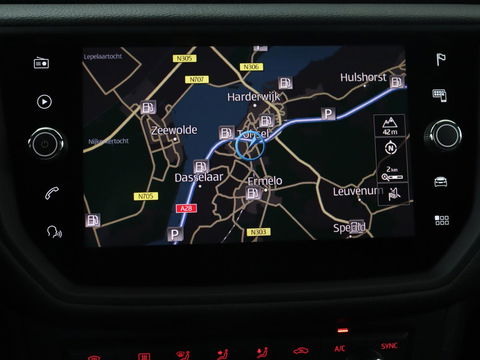 SEAT Arona 1.0 TSI FR Launch | 1e eigenaar | Stoelverwarming | Adaptive cruise | Full LED | Beats Audio | Trekhaak | DAB | Carplay | Camera | Navigatie | Park Assist | Climate control