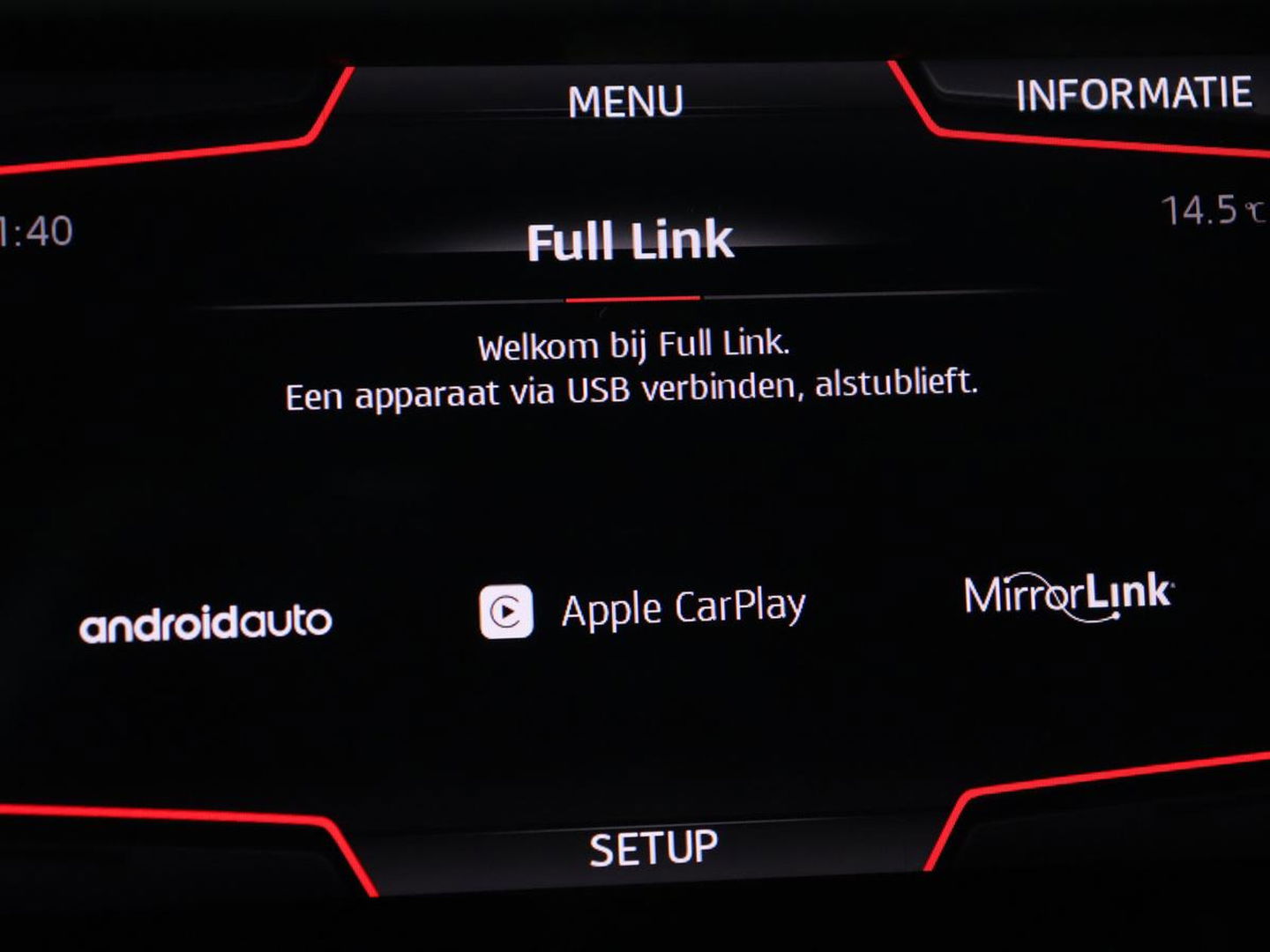 SEAT Arona 1.0 TSI FR Launch | 1e eigenaar | Stoelverwarming | Adaptive cruise | Full LED | Beats Audio | Trekhaak | DAB | Carplay | Camera | Navigatie | Park Assist | Climate control