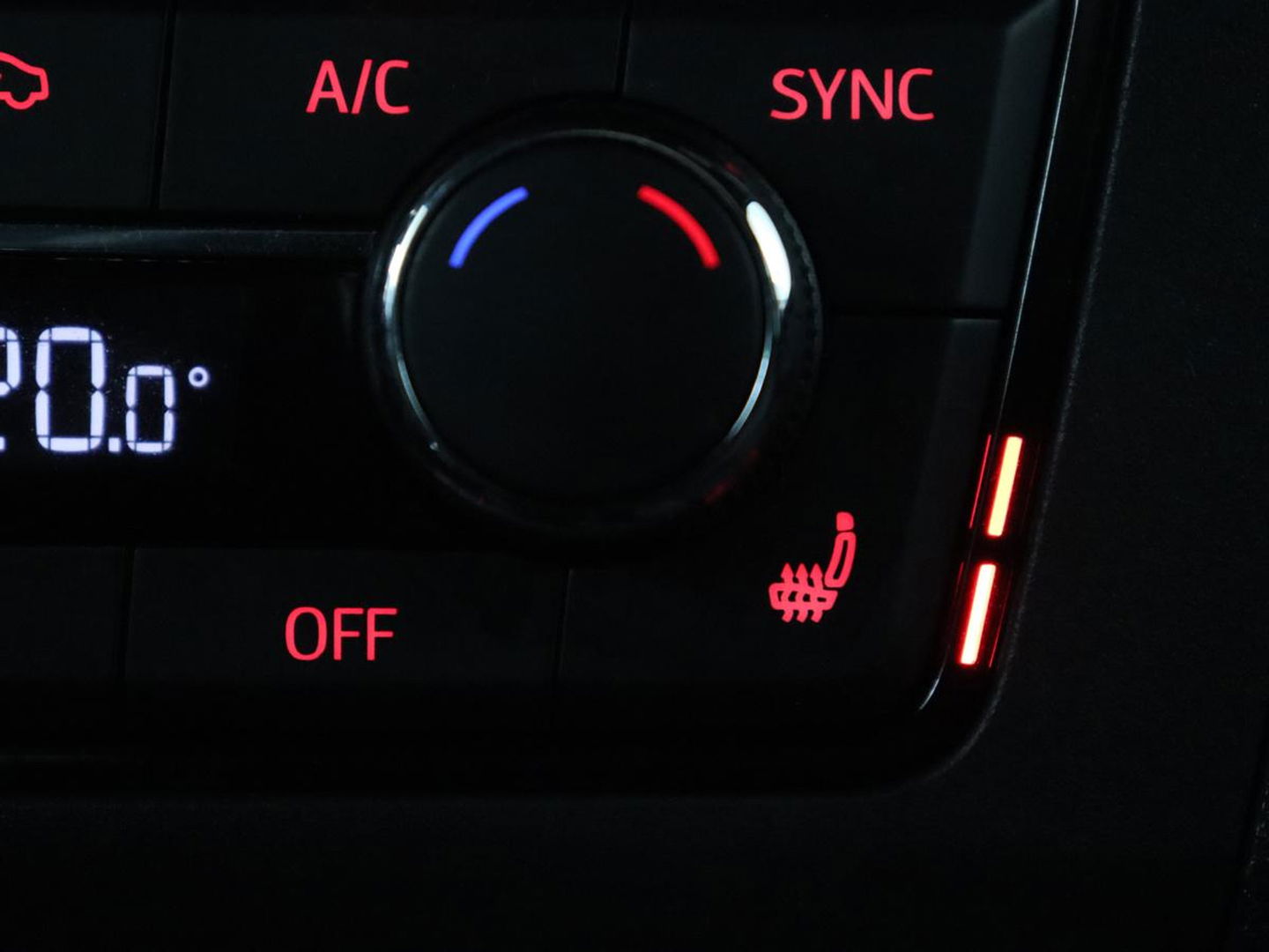 SEAT Arona 1.0 TSI FR Launch | 1e eigenaar | Stoelverwarming | Adaptive cruise | Full LED | Beats Audio | Trekhaak | DAB | Carplay | Camera | Navigatie | Park Assist | Climate control