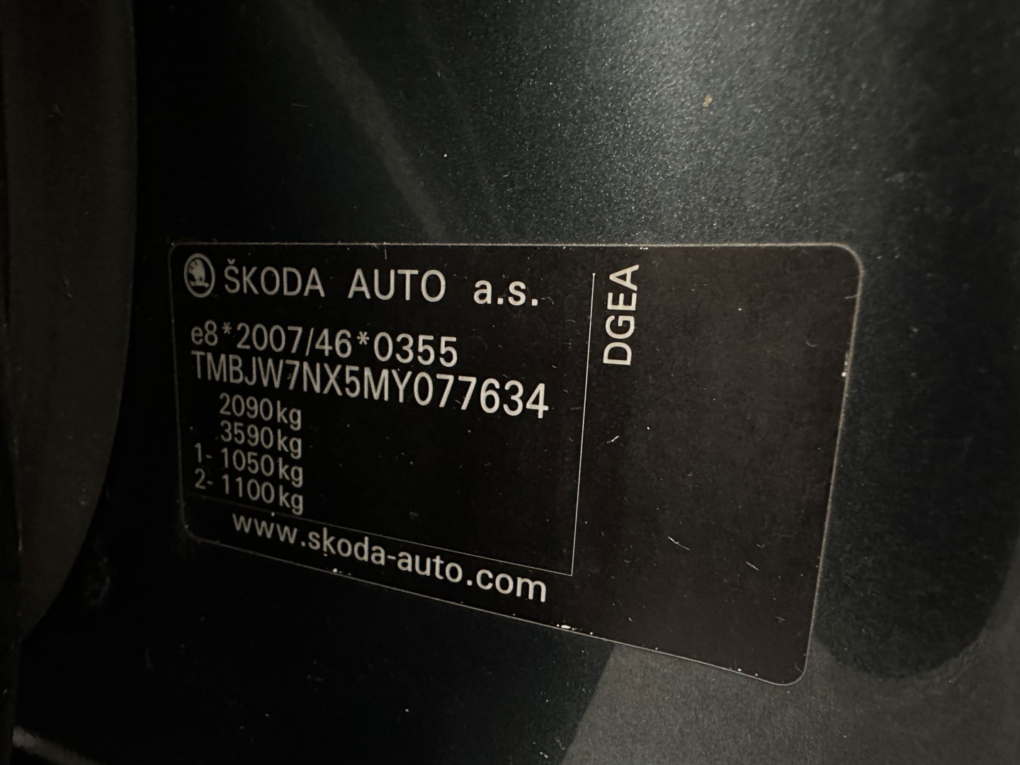 Škoda Octavia Combi 1.4 TSI iV PHEV Business Edition ( Plug-In ) (INCL-BTW) *FULL-LED | DIGI-COCKPIT | NAVI-FULLMAP | SPORT-SEATS | KEYLESS | ECC | PDC | CARPLAY | SHIFT-PADDLES | CRUISE | 18''ALU*