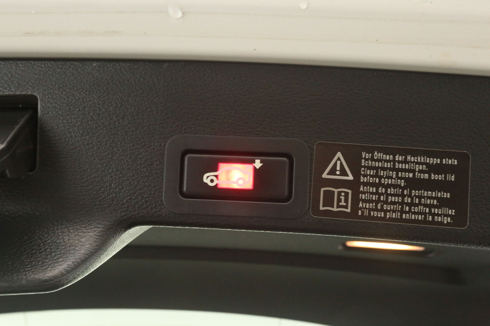 BMW X6 xDrive50i High Executive 408PK | V8 | Camera | Memory | HuD | Cruise | Navi | Stoelverw.