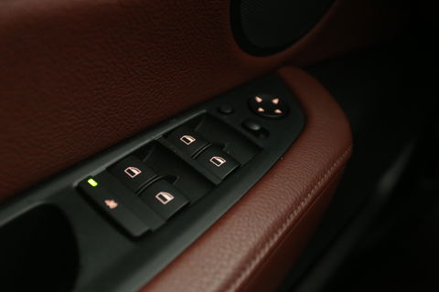 BMW X6 xDrive50i High Executive 408PK | V8 | Camera | Memory | HuD | Cruise | Navi | Stoelverw.