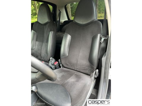 Peugeot 107 1.0-12V Black & Silver - AIRCO - 5D - APK 09/26